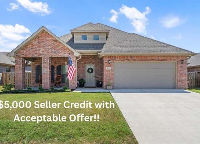 Property at 2131 Periwinkle Pl, Centerton, AR 72719, 3 beds, 2.5 baths