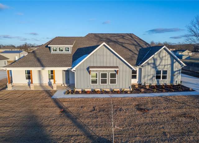 Property at 12284 Little Elm Rd, Farmington, AR 72730, 4 beds, 3 baths