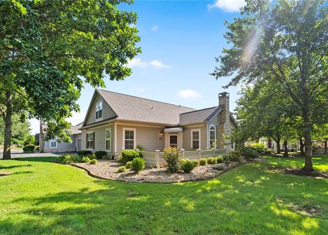 Property at 2100 W New Hope Rd #1304, Rogers, AR 72758, 3 beds, 2.5 baths