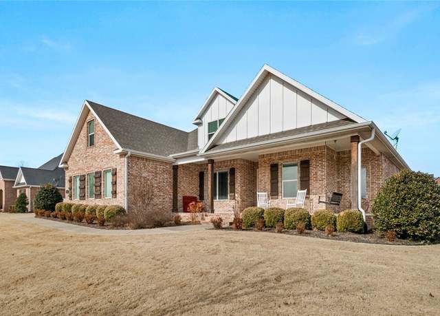 Property at 2132 Riverfront Ln, Fayetteville, AR 72703, 4 beds, 4 baths