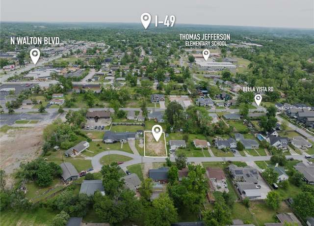 Property at 716 NW 6th St, Bentonville, AR 72712