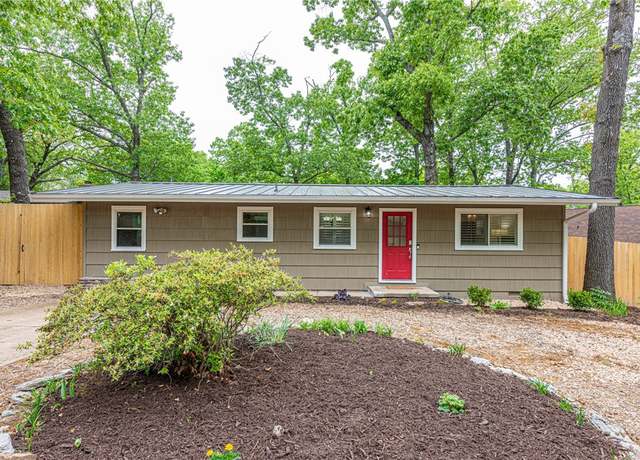 Property at 1 Basore Ln, Bella Vista, AR 72715, 2 beds, 2 baths
