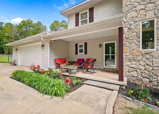 Property at 14222 Esculapia Hollow Rd, Rogers, AR 72758, 4 beds, 4 baths