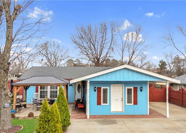 Property at 1001 S C St, Rogers, AR 72756, 3 beds, 1 bath