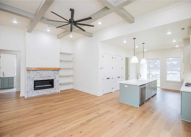 Property at 4710 Fieldcrest Ter, Rogers, AR 72758, 4 beds, 3 baths