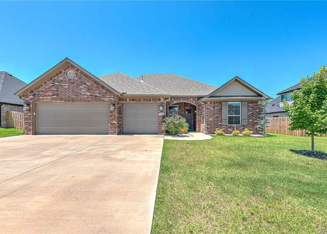 Property at 2105 Crandall Rd, Pea Ridge, AR 72751, 4 beds, 2.5 baths
