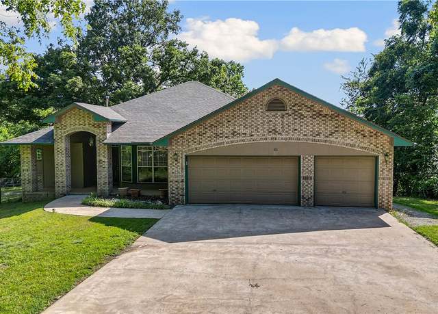 Property at 51 Dunipace Dr, Bella Vista, AR 72715, 3 beds, 2 baths
