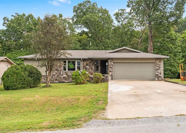 Property at 8 Adams Ln, Bella Vista, AR 72715, 3 beds, 2 baths