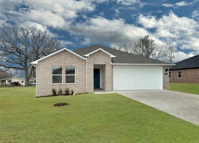 Property at 3050 Rosalee Ln, Centerton, AR 72736, 4 beds, 2 baths