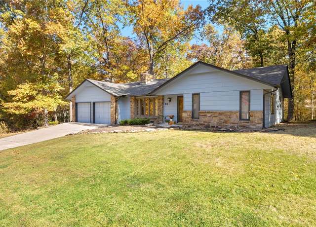 Property at 14 Adams Ln, Bella Vista, AR 72715, 2 beds, 2 baths