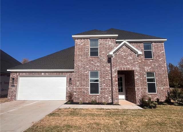 Property at 3594 E Greystone Dr, Fayetteville, AR 72764, 4 beds, 3 baths