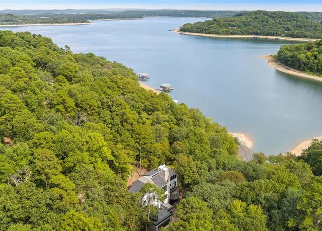 Property at 15 Dearhurst Rd, Rogers, AR 72756, 3 beds, 3.5 baths