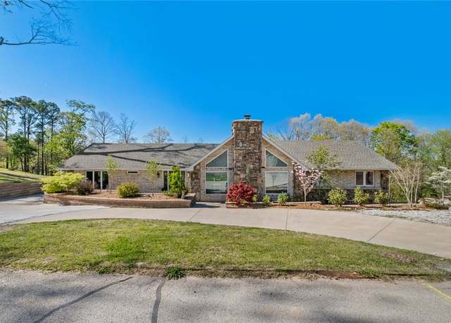 Property at 15010 Dutchmans Dr, Rogers, AR 72756, 5 beds, 4 baths
