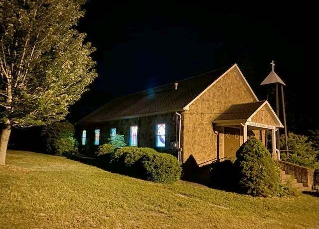 Property at 205 Church St, Omaha, AR 72662, 3 beds, 2 baths