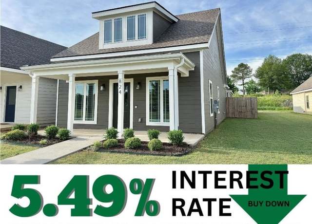 Property at 824 NE Heights Ln, Bentonville, AR 72712, 3 beds, 2 baths