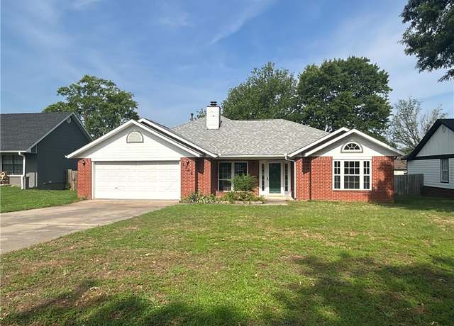 Property at 3342 Remington, Springdale, AR 72764, 3 beds, 2 baths