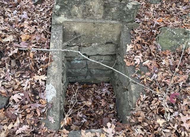 Property at 613 Gaskill St, Huntsville, AR 72740