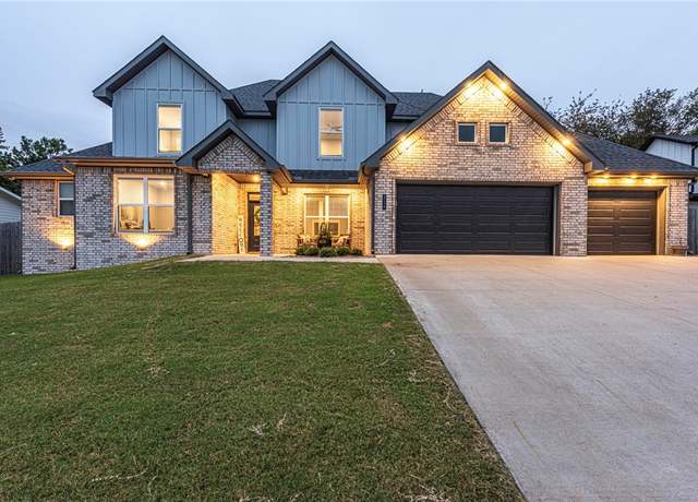 Property at 214 Mueller, Prairie Grove, AR 72753, 4 beds, 2.5 baths