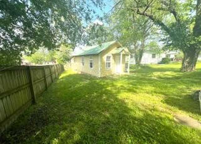 Property at 404 Grandview St, Anderson, MO 64831, 1 bed, 1 bath