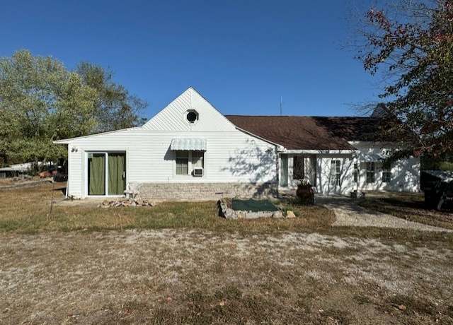 Property at 541 County Road 211, Eureka Springs, AR 72632, 4 beds, 2 baths