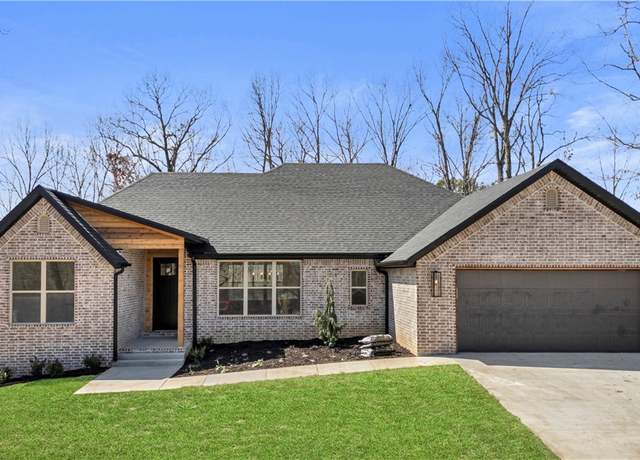 Property at 4 Stobo Ln, Bella Vista, AR 72715, 3 beds, 2 baths