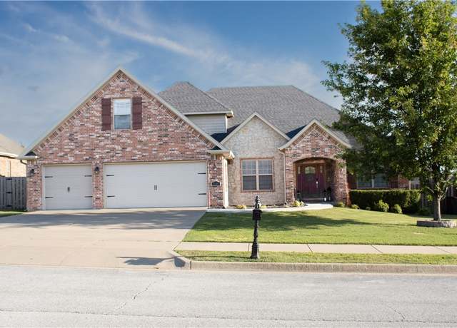 Property at 8255 La Scala Ave, Springdale, AR 72762, 5 beds, 3 baths