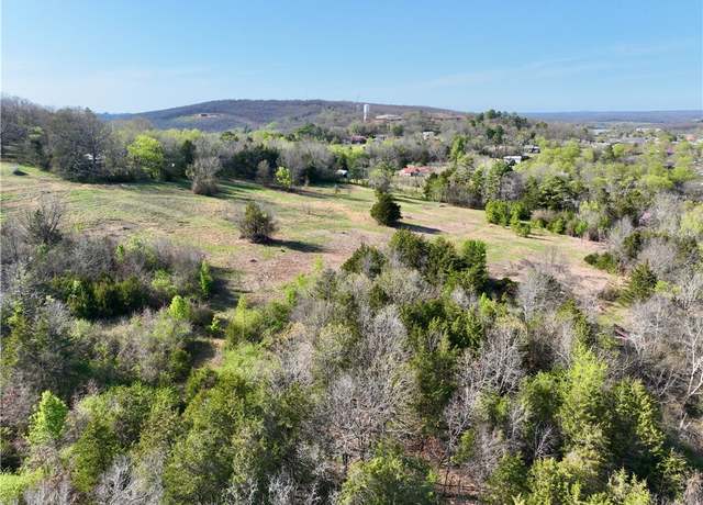 Property at 317 Dotson St, Huntsville, AR 72740