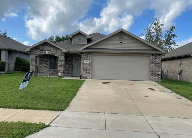 Property at 512 NW 62nd Ave, Bentonville, AR 72713, 3 beds, 2 baths