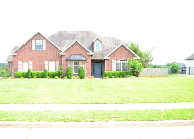 Property at 2439 Brookwater Ln, Fayetteville, AR 72703, 4 beds, 4.5 baths