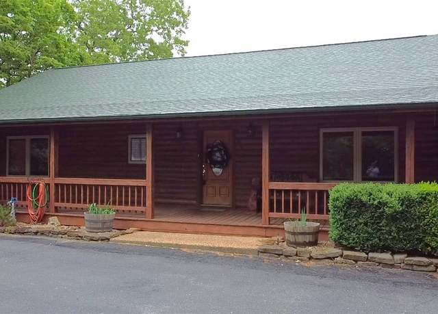 Property at 7 Viewpoint Dr, Eureka Springs, AR 72631, 3 beds, 2.5 baths