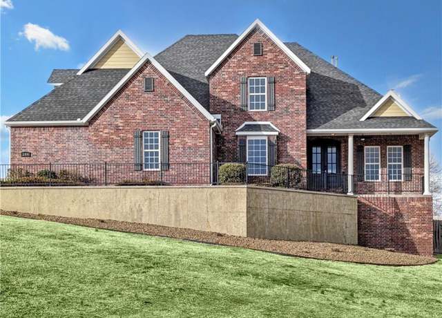 Property at 294 Arlington Way, Tontitown, AR 72762, 5 beds, 3.5 baths