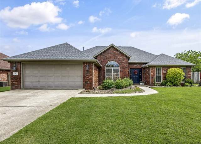 Property at 793 Buckhead Ave, Springdale, AR 72764, 3 beds, 2 baths