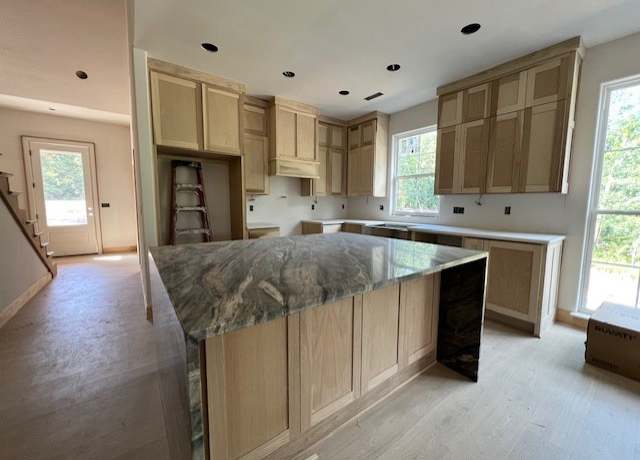 Property at 14 Selkirk Dr, Bella Vista, AR 72715, 3 beds, 2.5 baths