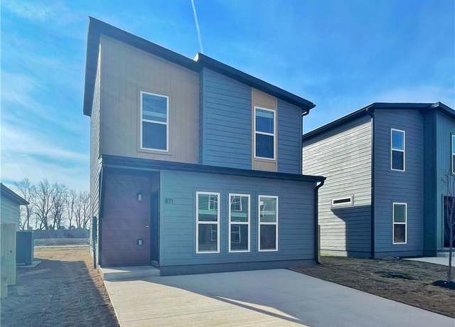 Property at 871 States Ave, Bentonville, AR 72713, 3 beds, 2 baths