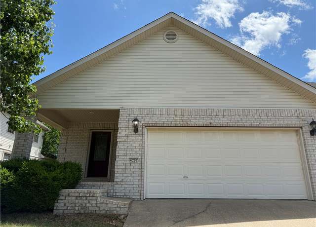 Property at 6297 W Milliken Bnd, Fayetteville, AR 72704, 3 beds, 2 baths