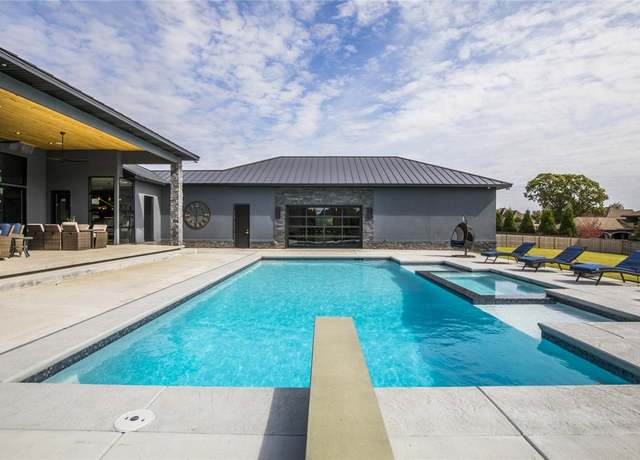 Property at 4017 Caerleon Cir, Bentonville, AR 72713, 5 beds, 6 baths