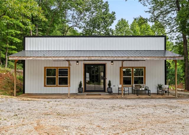 Property at 18097 Clear Water Rd, Fayetteville, AR 72704, 4 beds, 2 baths