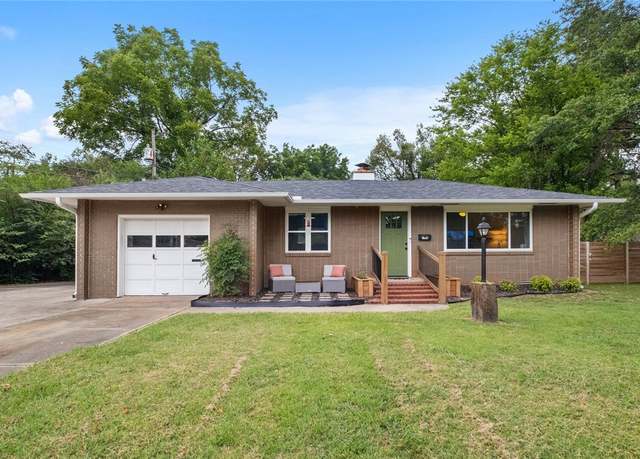 Property at 1304 Rebecca Ln, Springdale, AR 72764, 3 beds, 2 baths