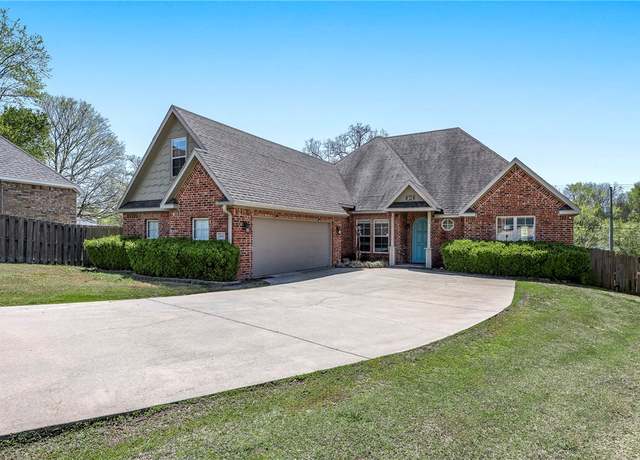 Property at 3512 Hamm Ln, Springdale, AR 72762, 4 beds, 2.5 baths