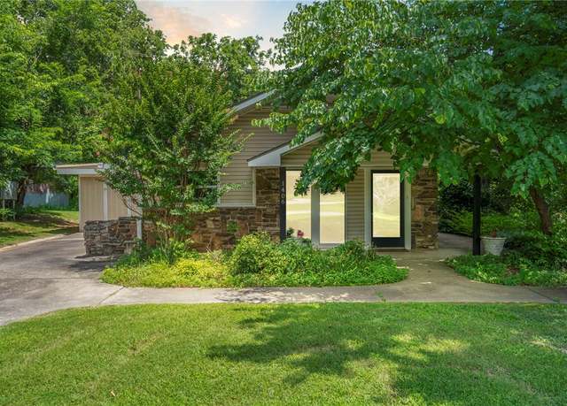 Property at 1406 E Prairie Creek Dr, Rogers, AR 72756, 4 beds, 2.5 baths