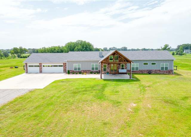 Property at 6440 Greig Ln, Van Buren, AR 72956, 4 beds, 4.5 baths