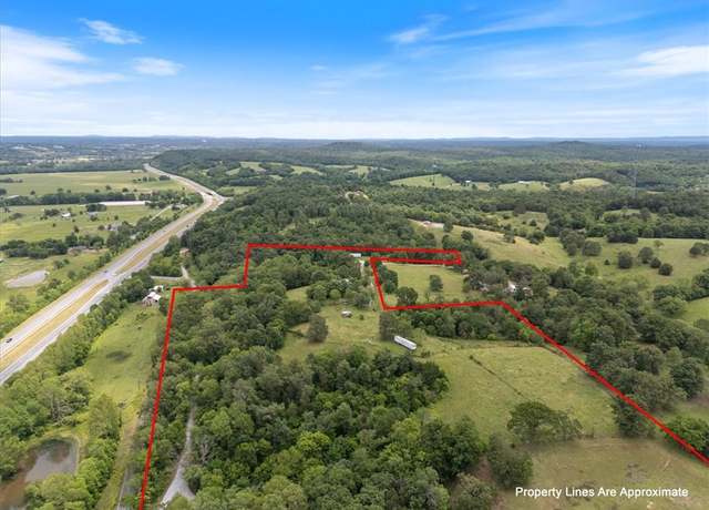 Property at 17171 Kincheloe Rd, Siloam Springs, AR 72761, 3 beds, 2 baths