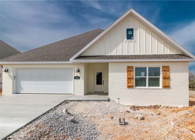 Property at 4995 N Delta Ave, Fayetteville, AR 72764, 3 beds, 2 baths
