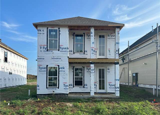 Property at 4460 W Bronco Dr, Fayetteville, AR 72704, 4 beds, 4.5 baths