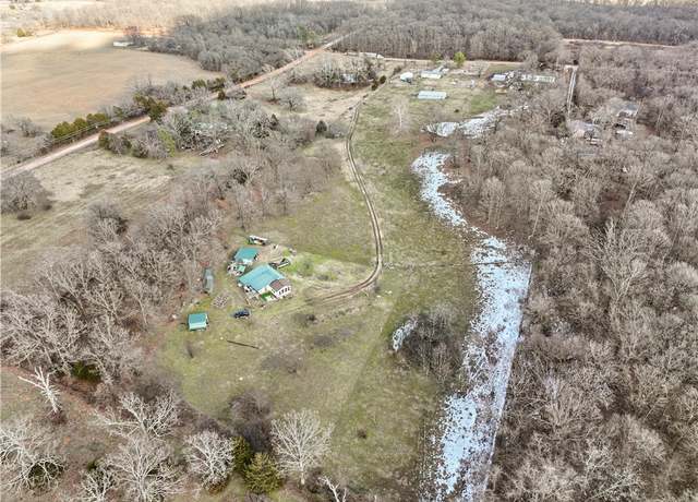 Property at 9517 S Pleasant Valley Rd, Gentry, AR 72734
