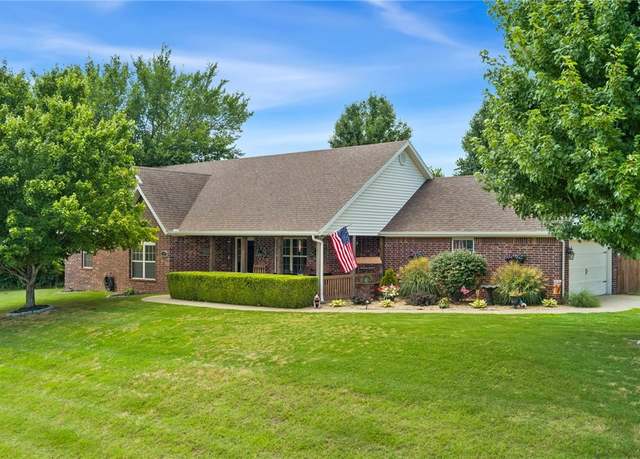 Property at 12596 Richardson Rd, Farmington, AR 72730, 3 beds, 2 baths