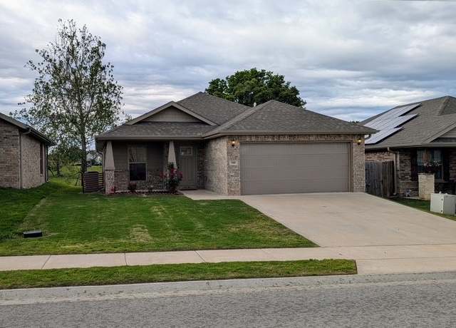 Property at 508 NW 62nd Ave, Bentonville, AR 72713, 3 beds, 2 baths