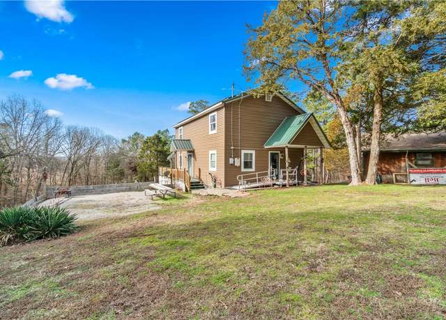 Property at 99 Valley View Ct, Pineville, MO 64856, 4 beds, 2.5 baths