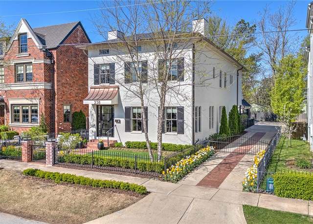 Property at 238 SW D St, Bentonville, AR 72712, 4 beds, 3.5 baths