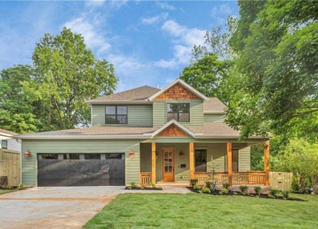 Property at 429 W Adams St, Fayetteville, AR 72701, 4 beds, 3.5 baths